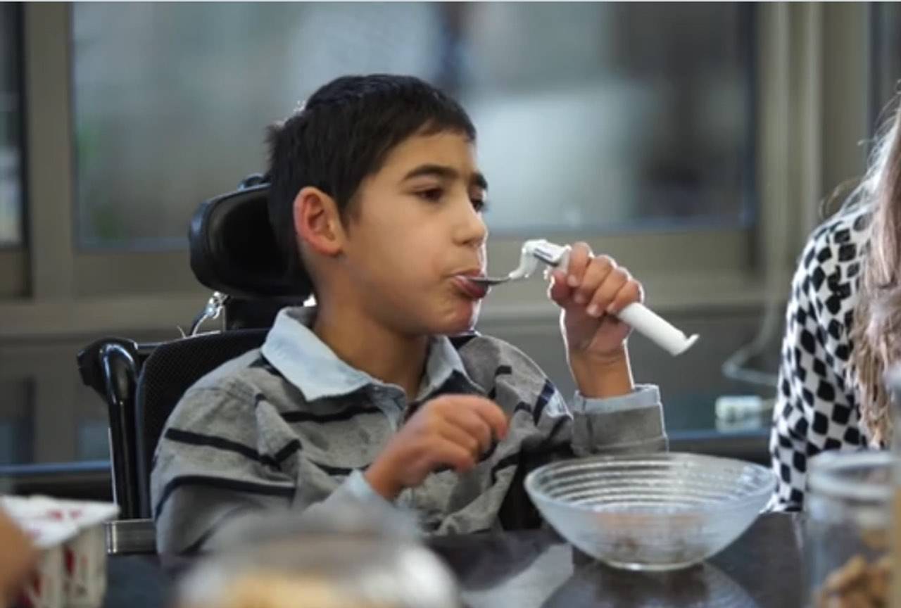 Steady Spoon for independence