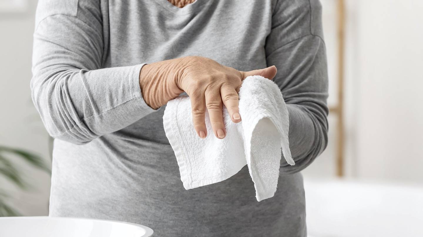 Keep skin dry and clean